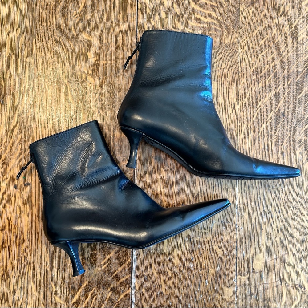 Vintage Designer Black Leather Heeled Boots